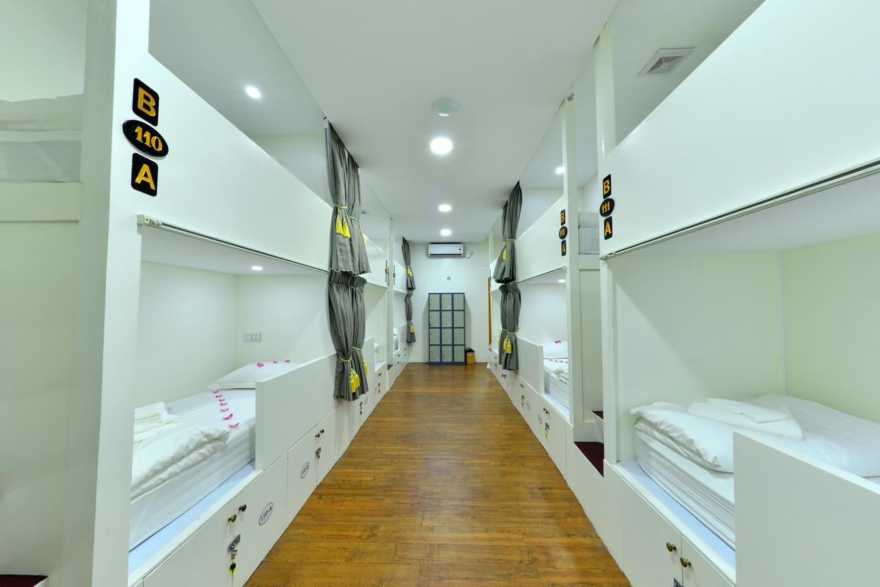 Backpacker Hostel (Adults Only) Yangón Exterior foto